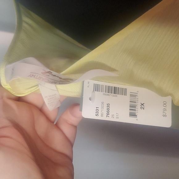 NWT Melissa McCarthy sleeveless blouse - Picture 3 of 4